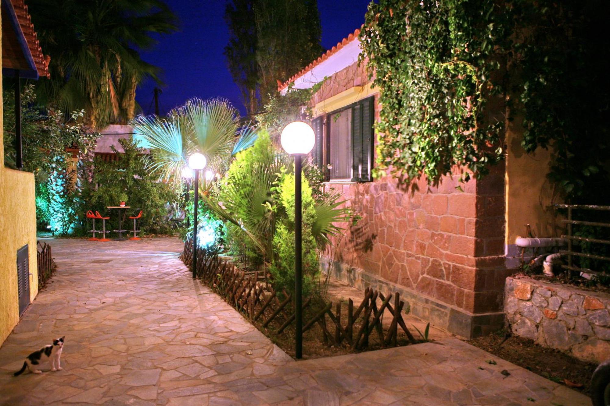 9 Musses Hotel Apartments Skala Mistegnon Bagian luar foto