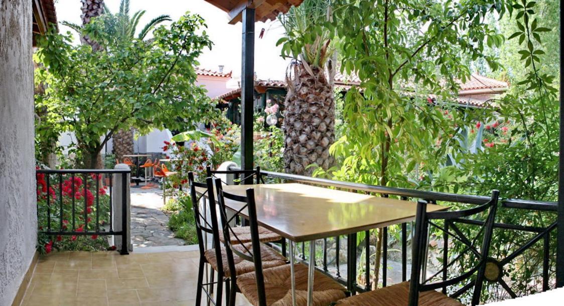 9 Musses Hotel Apartments Skala Mistegnon Bagian luar foto