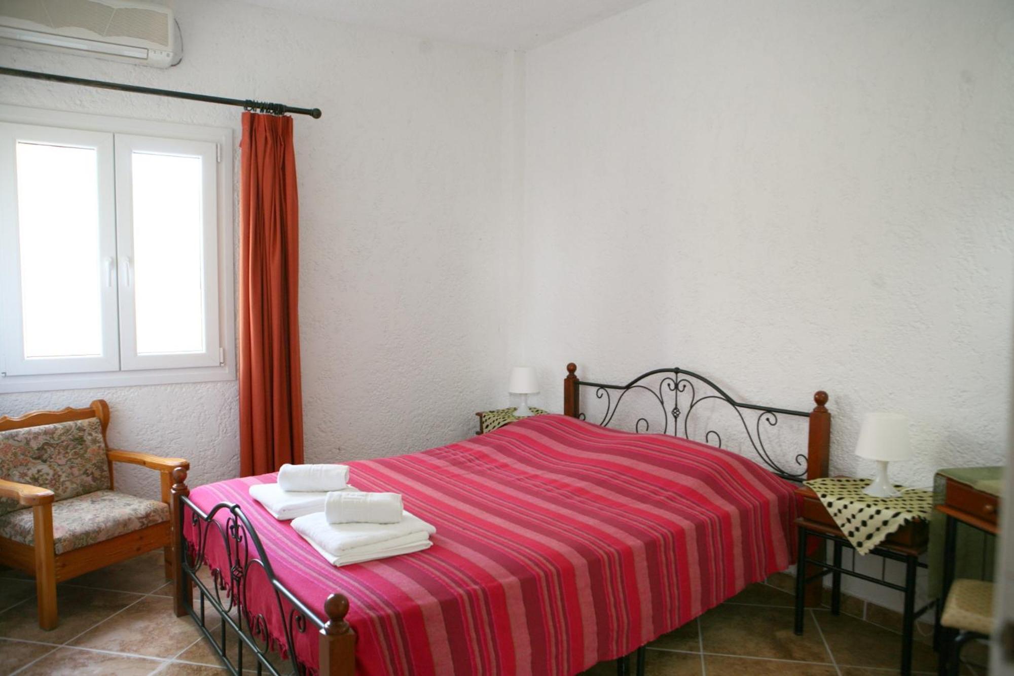 9 Musses Hotel Apartments Skala Mistegnon Ruang foto