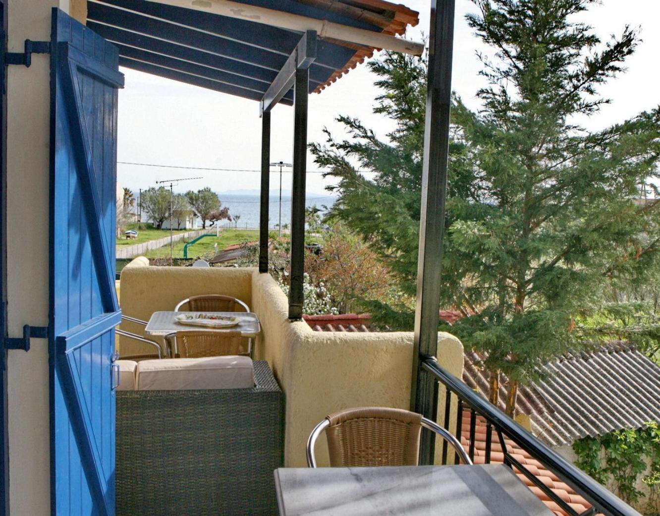 9 Musses Hotel Apartments Skala Mistegnon Bagian luar foto
