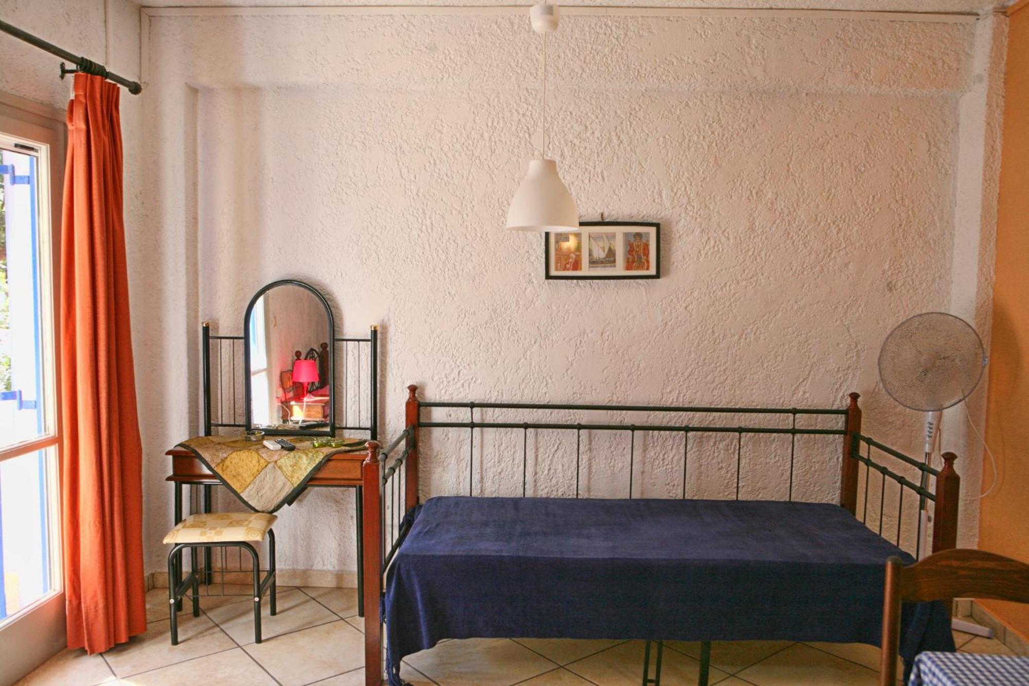9 Musses Hotel Apartments Skala Mistegnon Ruang foto