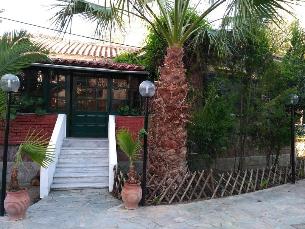 9 Musses Hotel Apartments Skala Mistegnon Bagian luar foto
